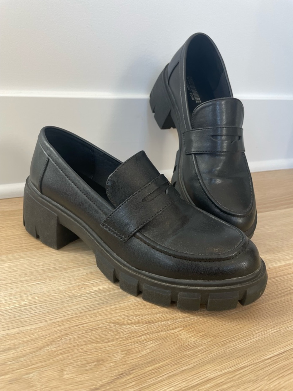 Cushionaire Lug Sole Platform Penny Loafer - Pierce 7.5